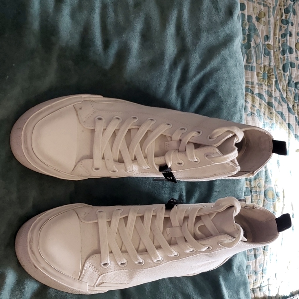 Ash Concept High Top